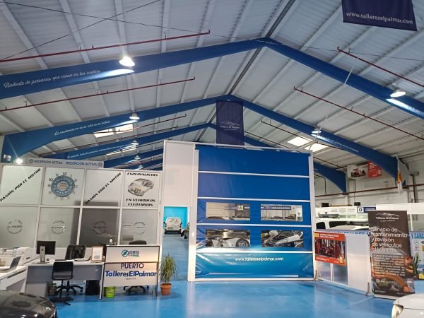 Interior de las instalaciones de Puerto Talleres El Palmar